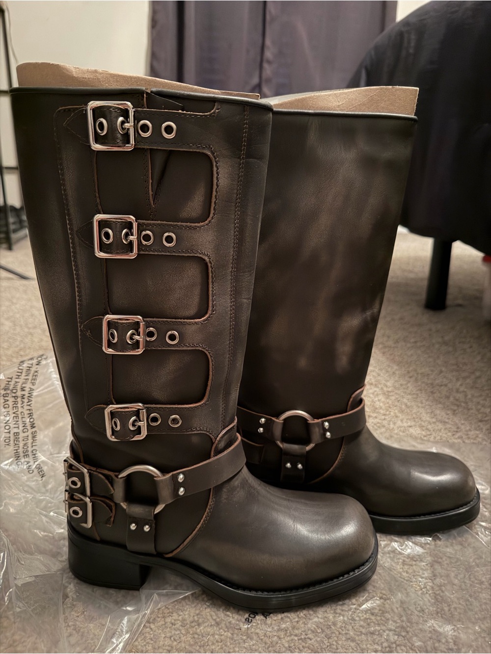 NWT Women’s Steve Madden Brown Buckle Strap Boots